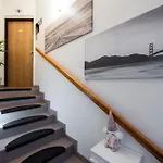Quiet With Free Parking & Balcony