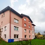 Quiet With Free Parking & Balcony * פראג