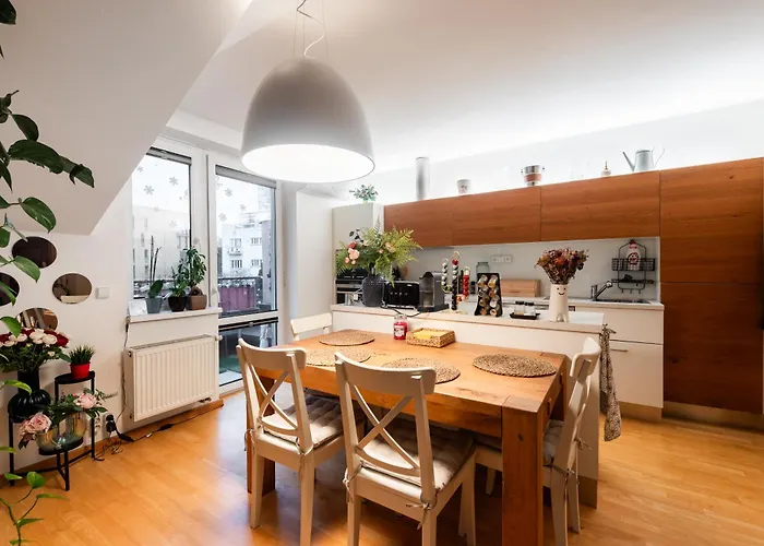 Διαμέρισμα Quiet With Free Parking & Balcony *