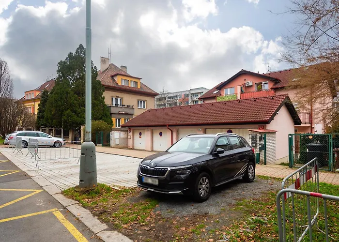 Διαμέρισμα Quiet With Free Parking & Balcony *